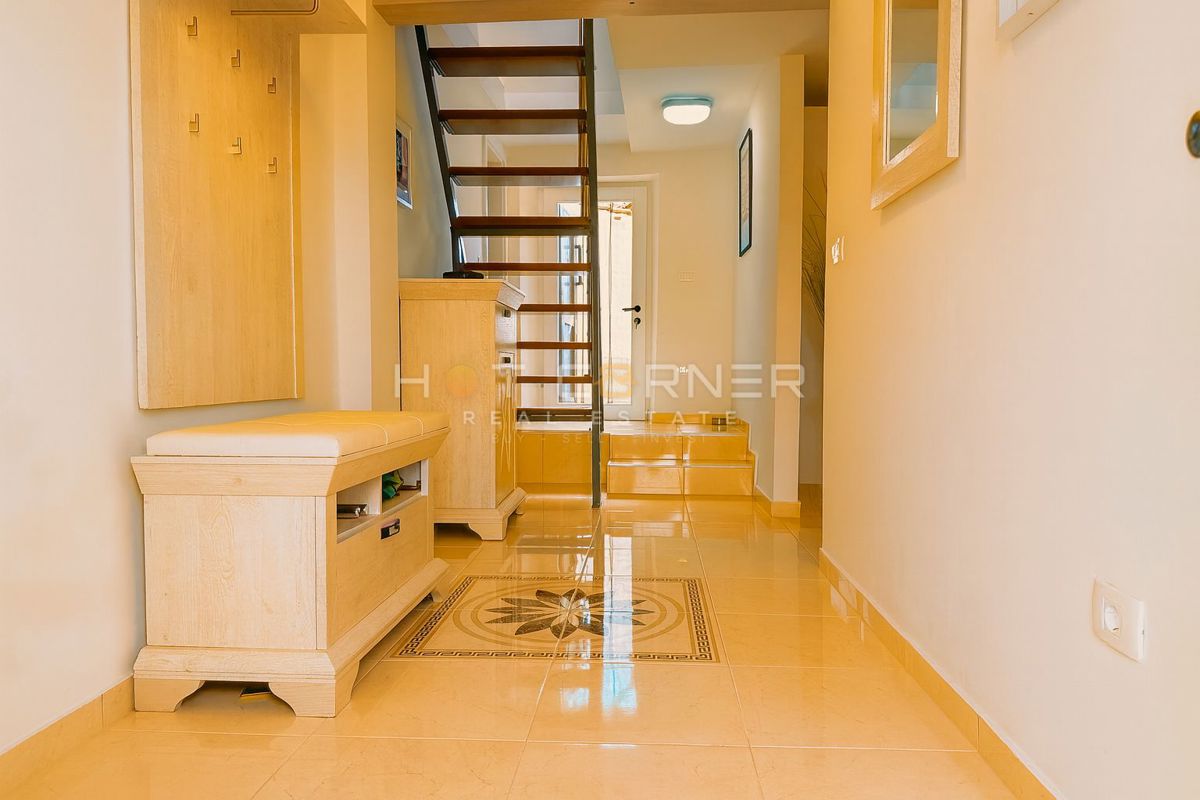 Istra, popolnoma obnovljena kamnita hiša blizu Poreča