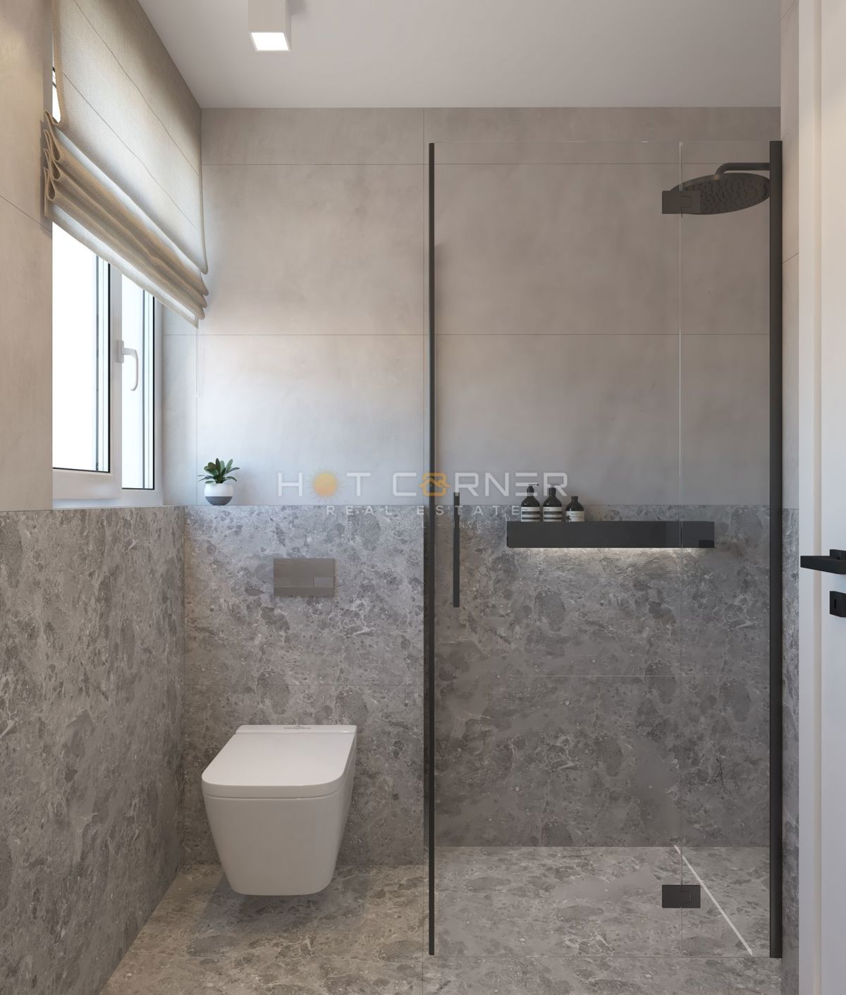 Eleganten trisobni stan v treh etažah z vrtom in pogledom na morje