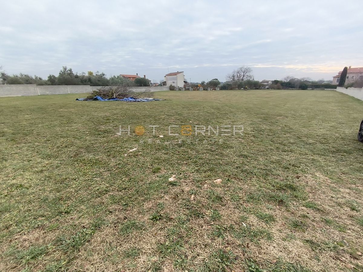 Gradbeno zemljišče Rakalj, Marčana, 820m2