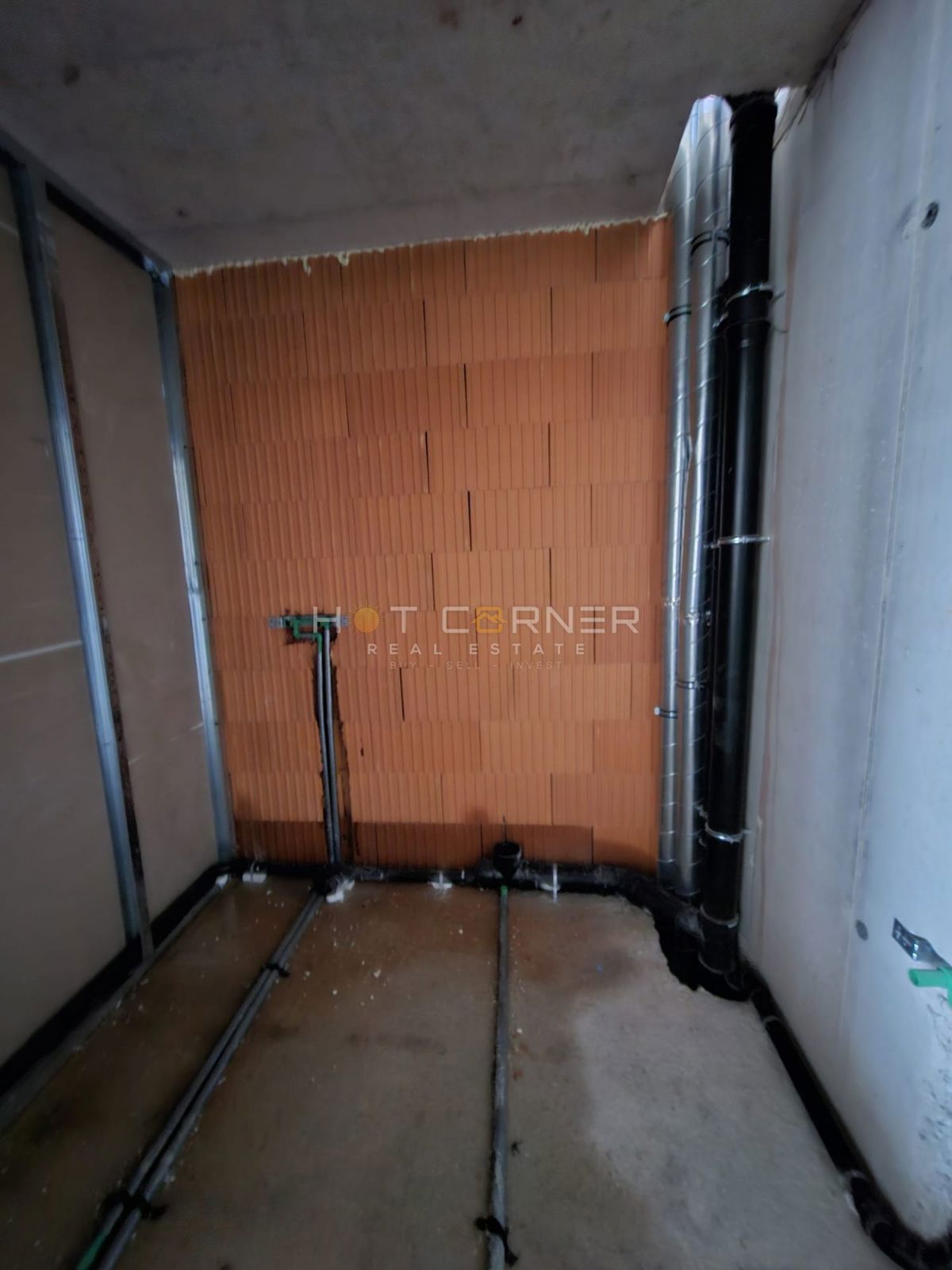 Dvosobno stanovanje v novogradnji z ložo in parkirnim mestom – Monvidal, Pulj