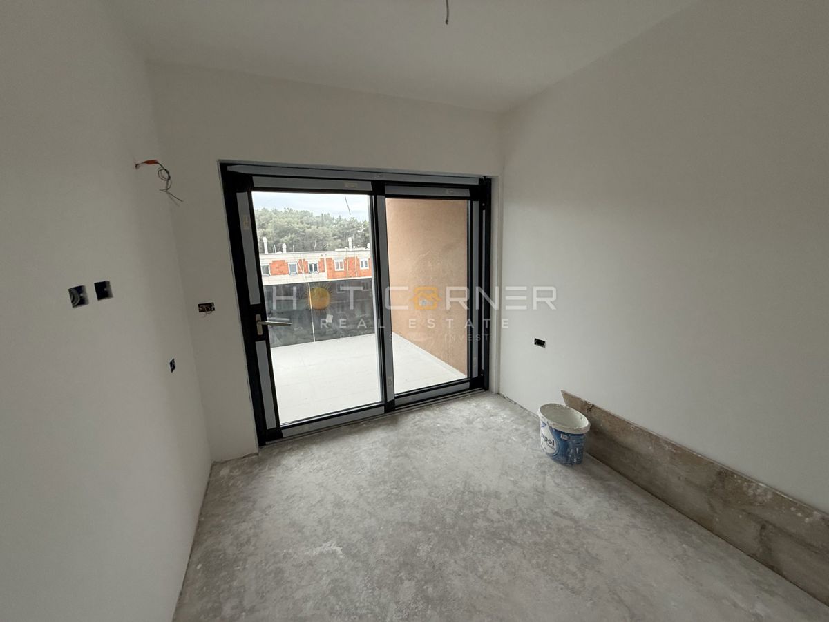 Razkošen penthouse pri Pula City Mall-u, 3SS + velika terasa + plinsko talno ogrevanje