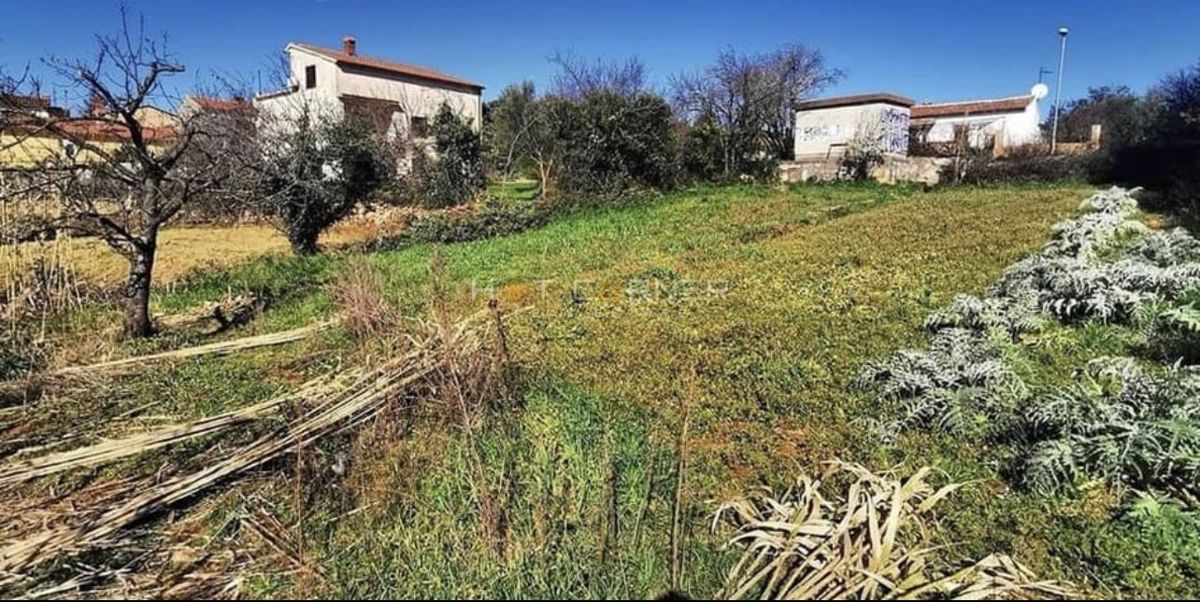 Zemljišče Veli vrh, Pula, 2.586m2