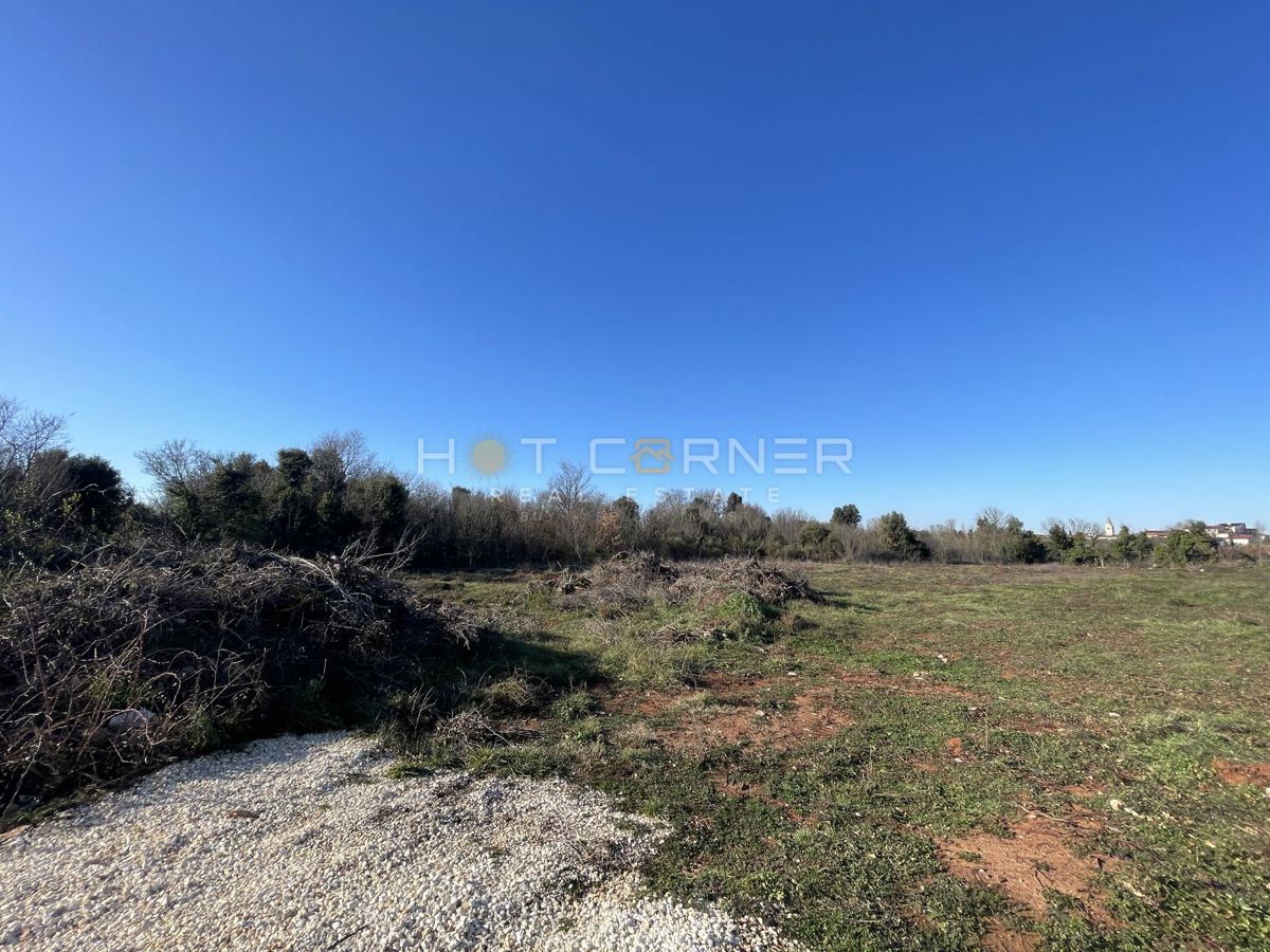 Gradbeno zemljišče Šišan, Ližnjan, 4.600m2