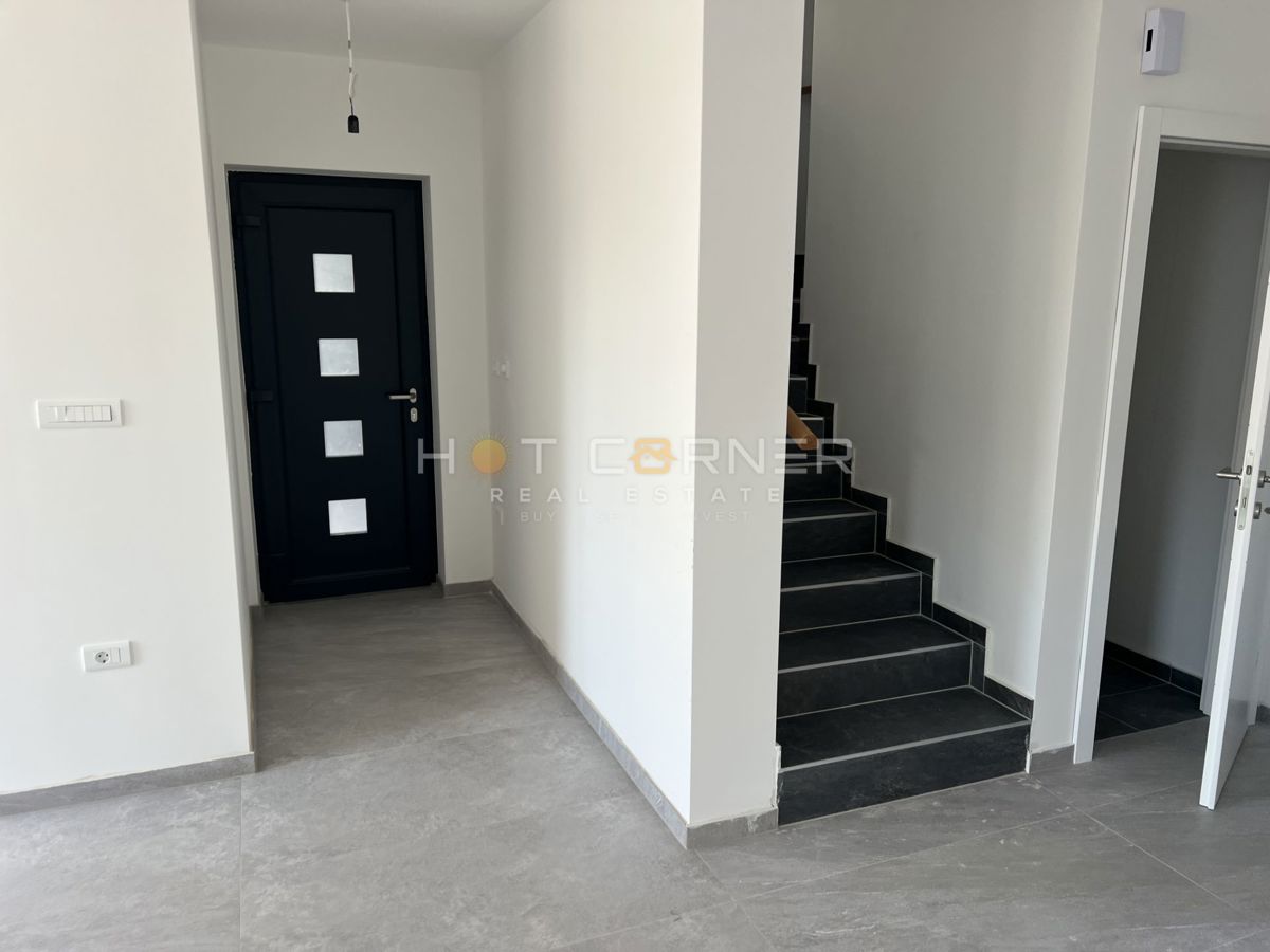 Medulin, Elegantna Moderna Hiša, 4 Spalnice, 800 m od Morja