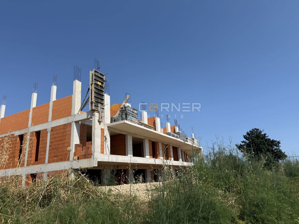 Medulin, luksuzen dvoetažni penthouse 300 m od plaže, panoramski razgled