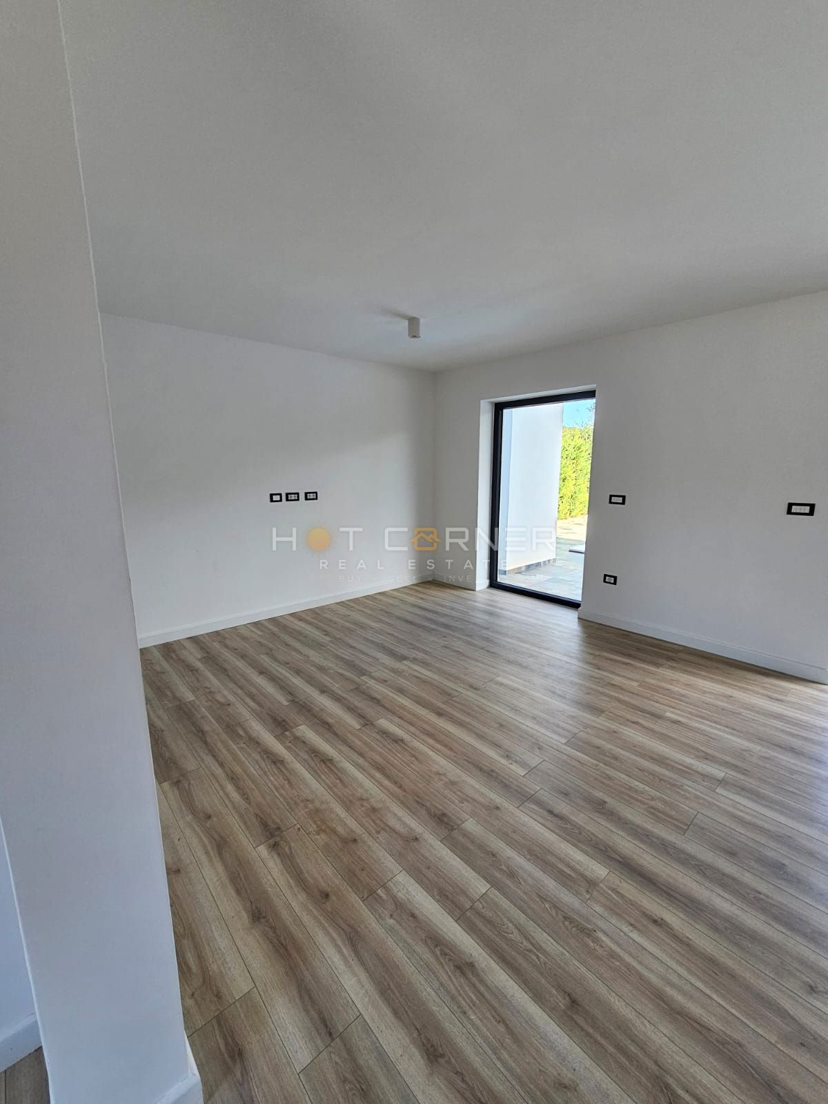 Moderna vila naprodaj v bližini Rovinja (2025)