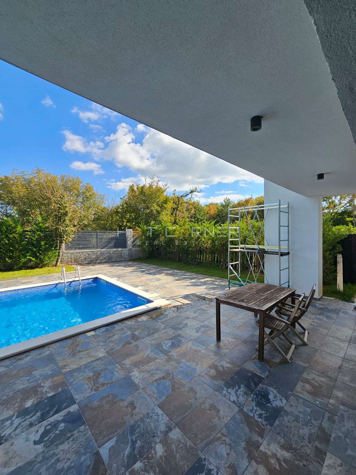 Moderna vila naprodaj v bližini Rovinja (2025)