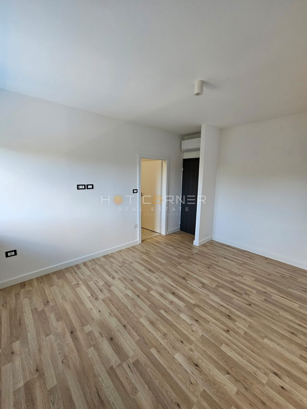 Moderna vila naprodaj v bližini Rovinja (2025)