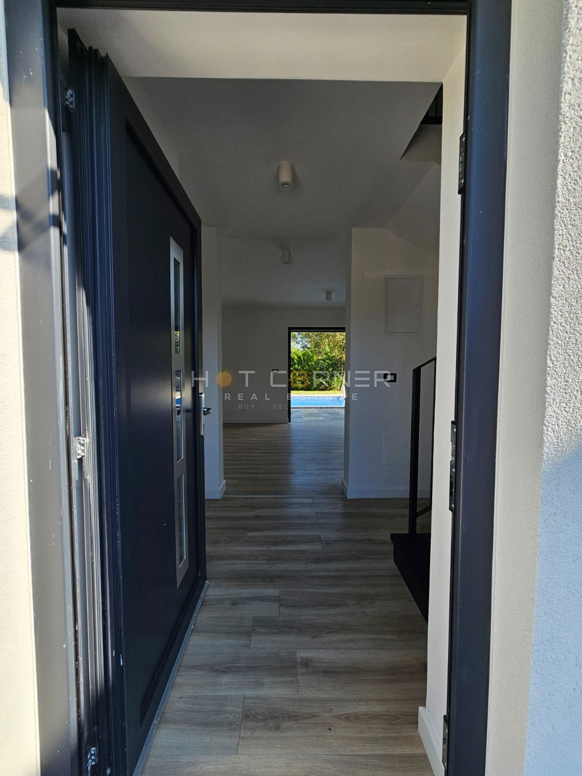 Moderna vila naprodaj v bližini Rovinja (2025)