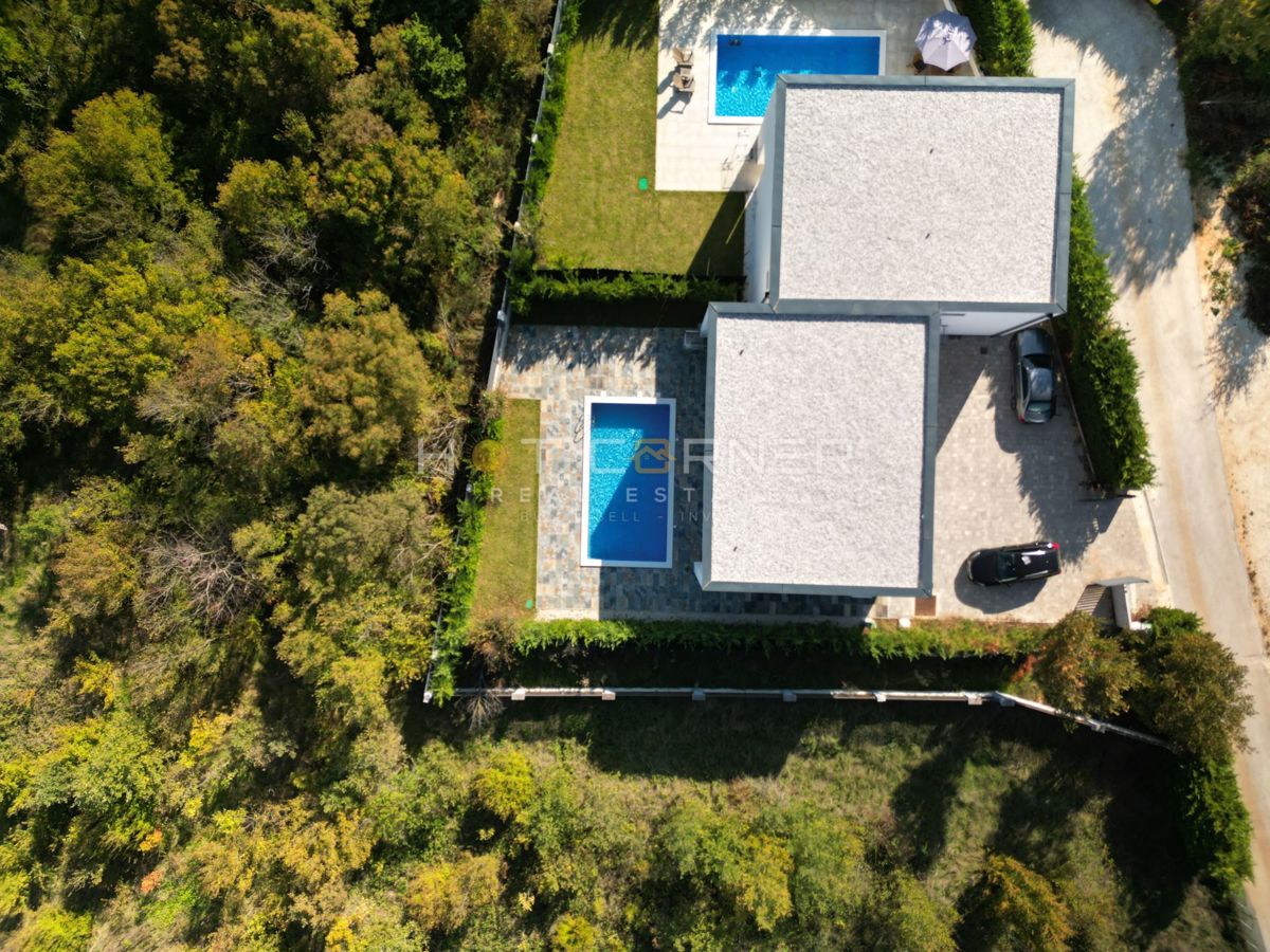 Moderna vila naprodaj v bližini Rovinja (2025)