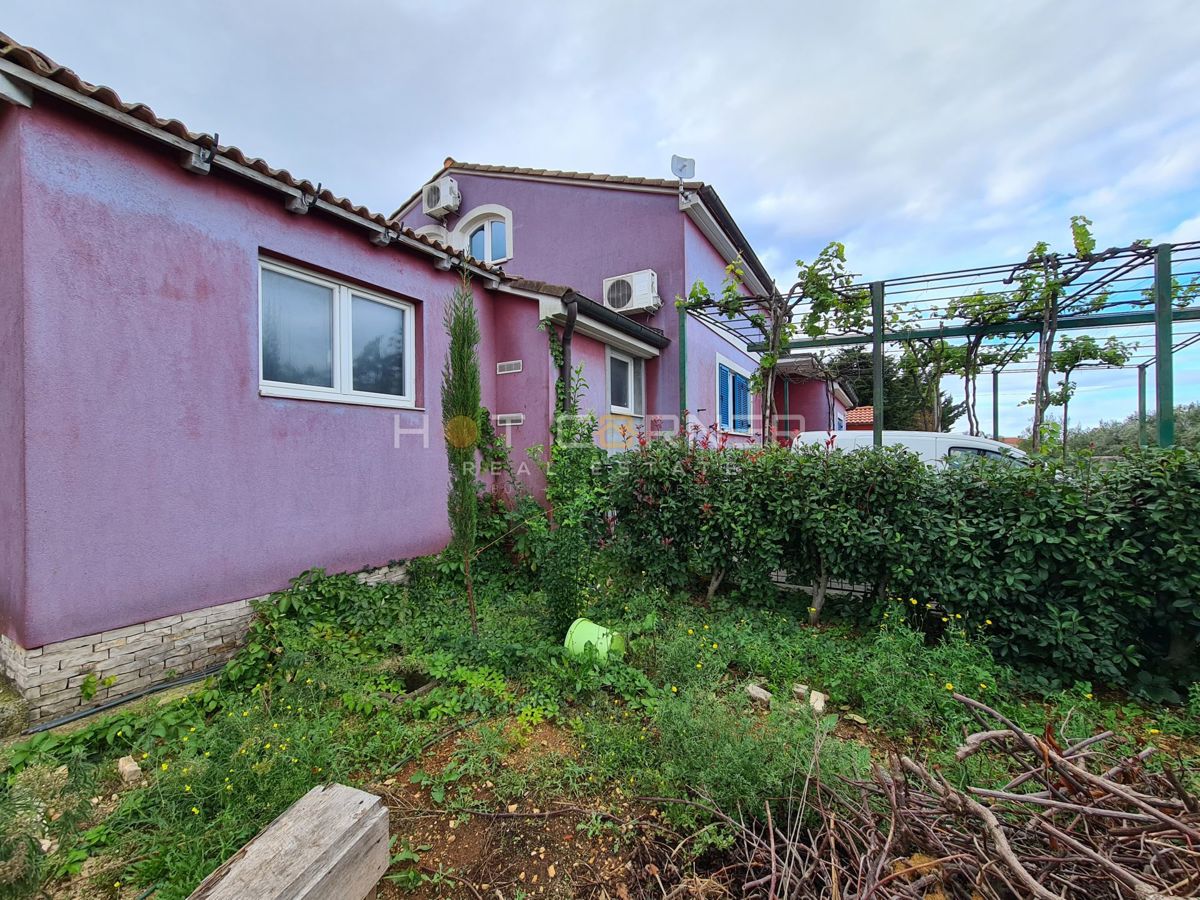 Hiša Veli vrh, Pula, 170m2