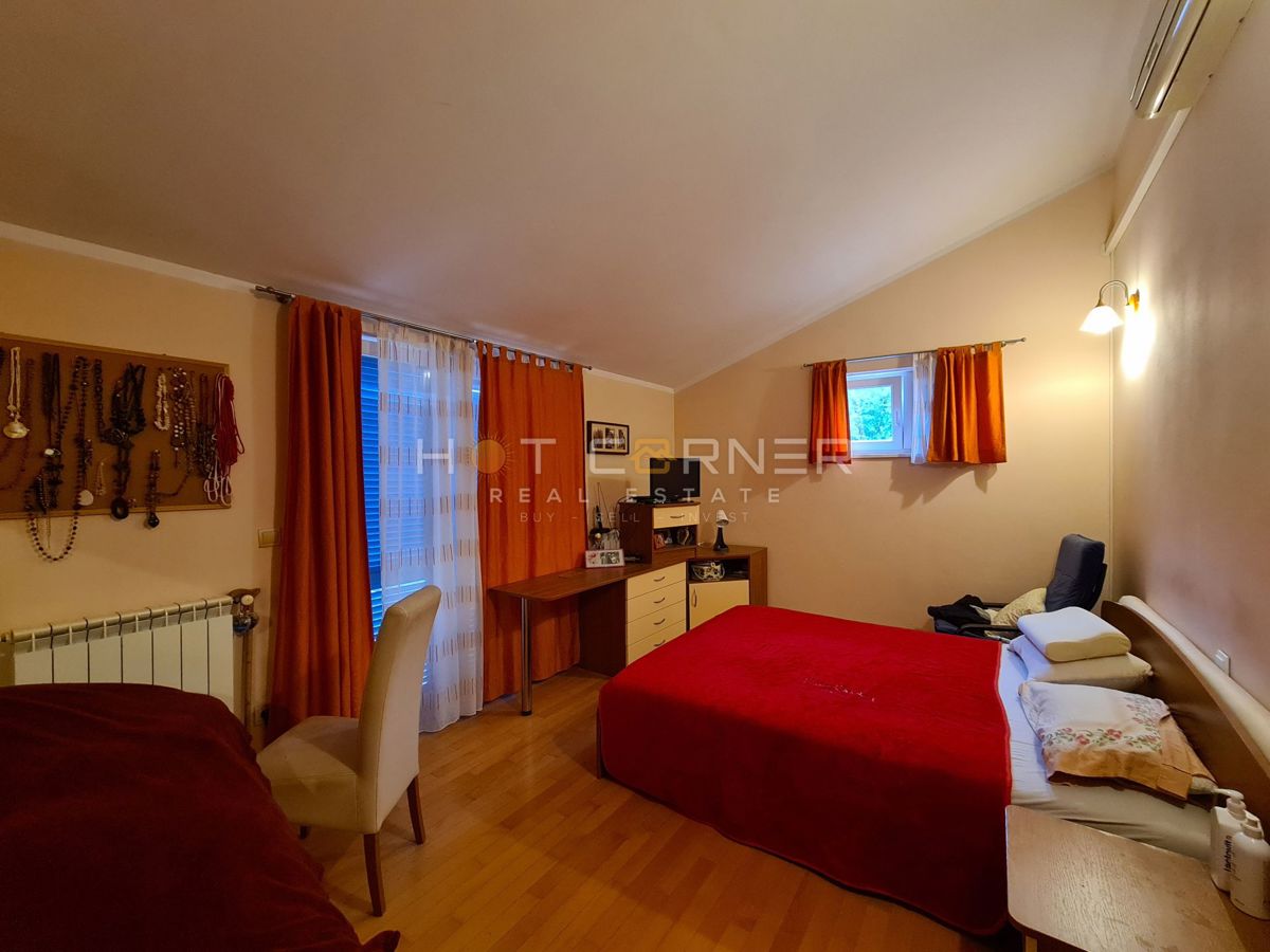 Hiša Veli vrh, Pula, 170m2