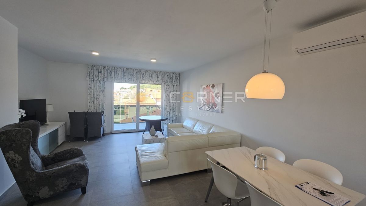 Pula, širše mestno središče, vrhunski penthouse, 3 spalnice, UPORABNO DOVOLJENJE
