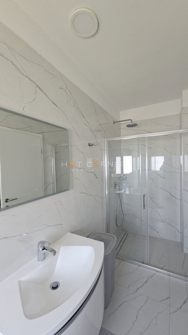 Pula, širše mestno središče, vrhunski penthouse, 3 spalnice, UPORABNO DOVOLJENJE