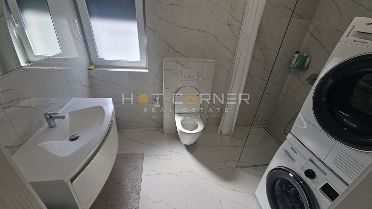 Pula, širše mestno središče, vrhunski penthouse, 3 spalnice, UPORABNO DOVOLJENJE