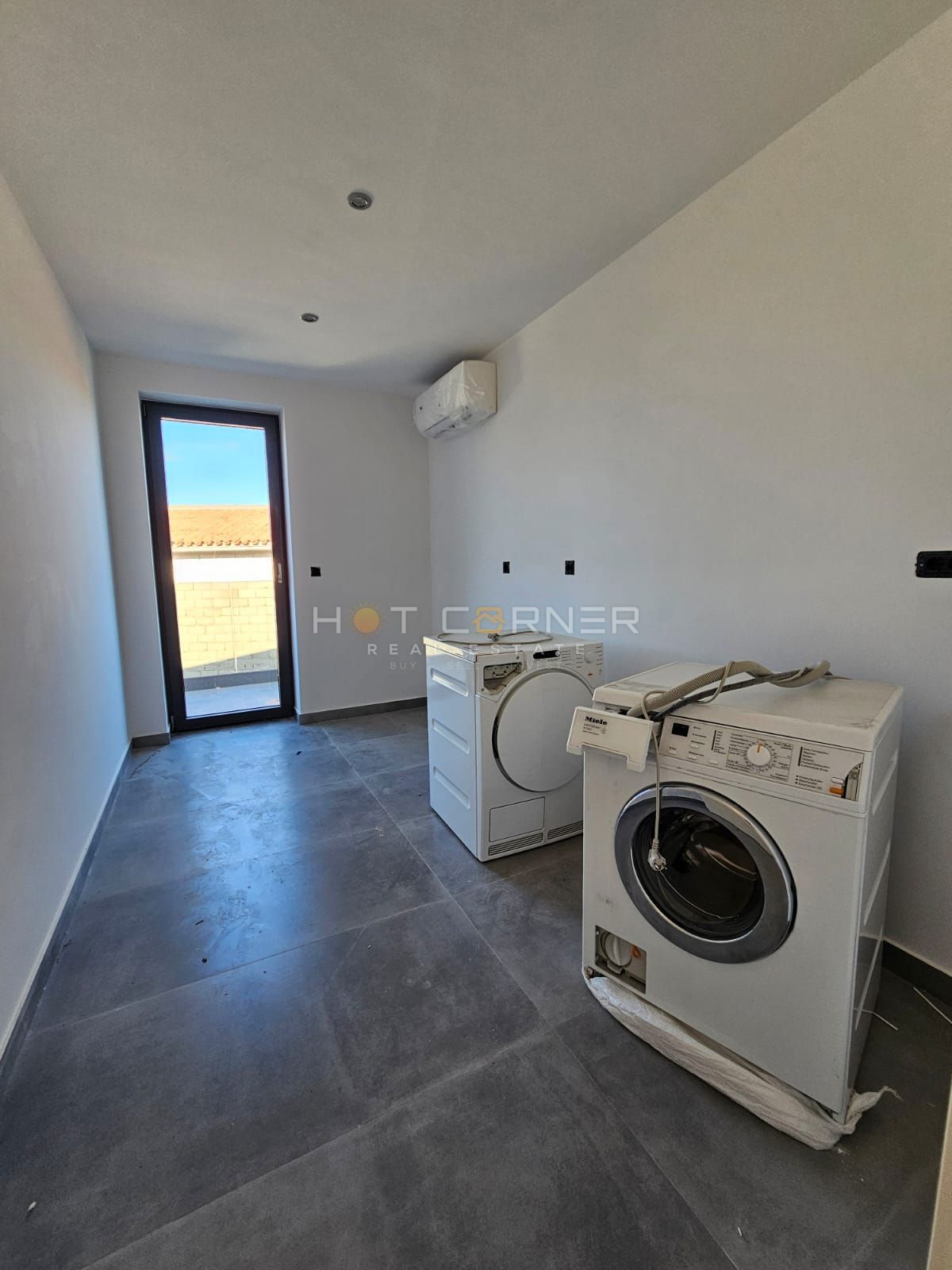 Vila v idilični vasici blizu Rovinja – redka priložnost za vrhunski življenjski slog