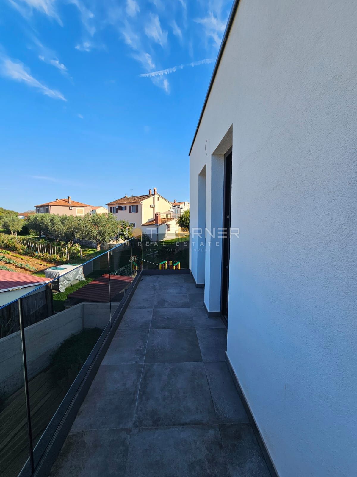 Vila v idilični vasici blizu Rovinja – redka priložnost za vrhunski življenjski slog