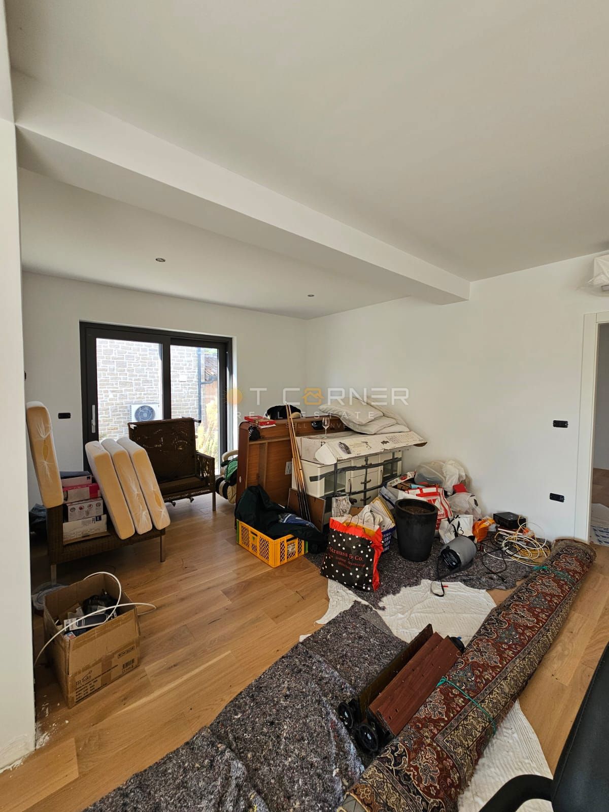 Vila v idilični vasici blizu Rovinja – redka priložnost za vrhunski življenjski slog