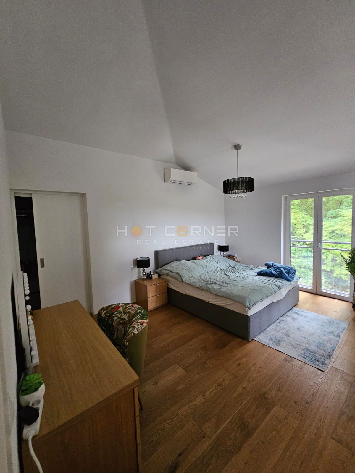 Moderna vila z bazenom in čudovitim razgledom blizu Rovinja