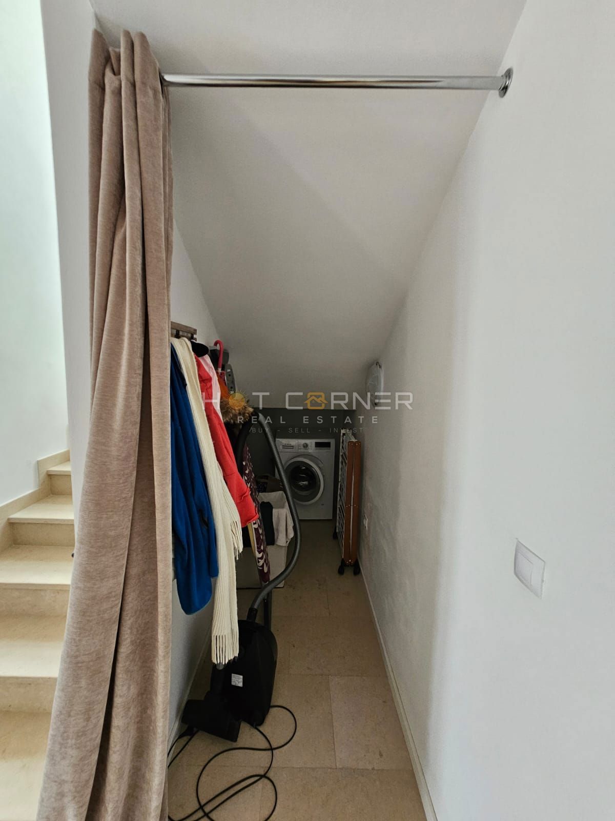 Moderna vila z bazenom in čudovitim razgledom blizu Rovinja