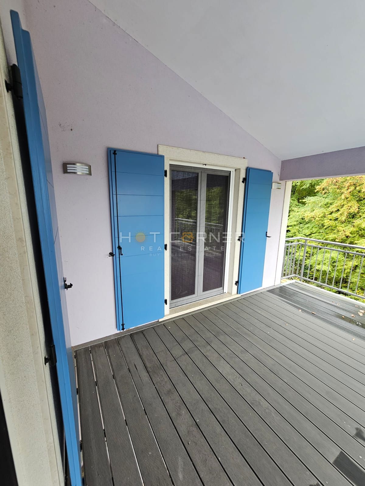 Moderna vila z bazenom in čudovitim razgledom blizu Rovinja