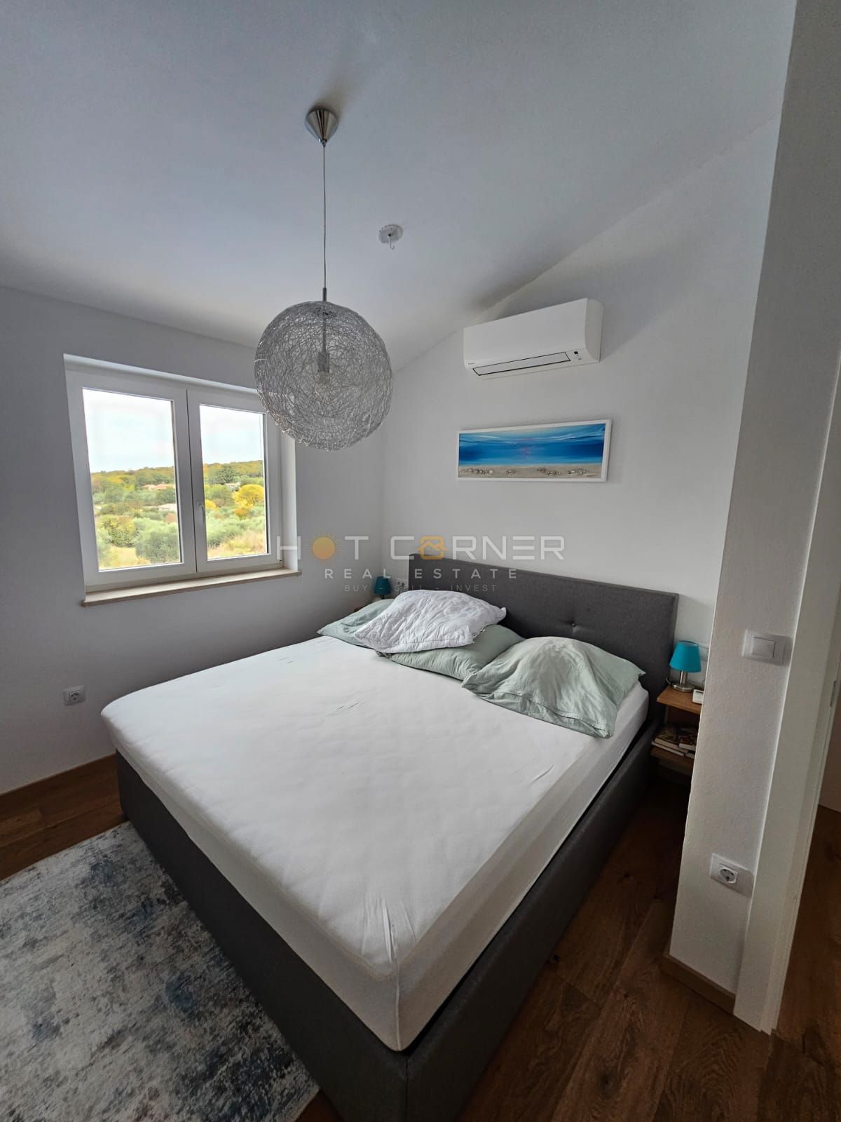 Moderna vila z bazenom in čudovitim razgledom blizu Rovinja