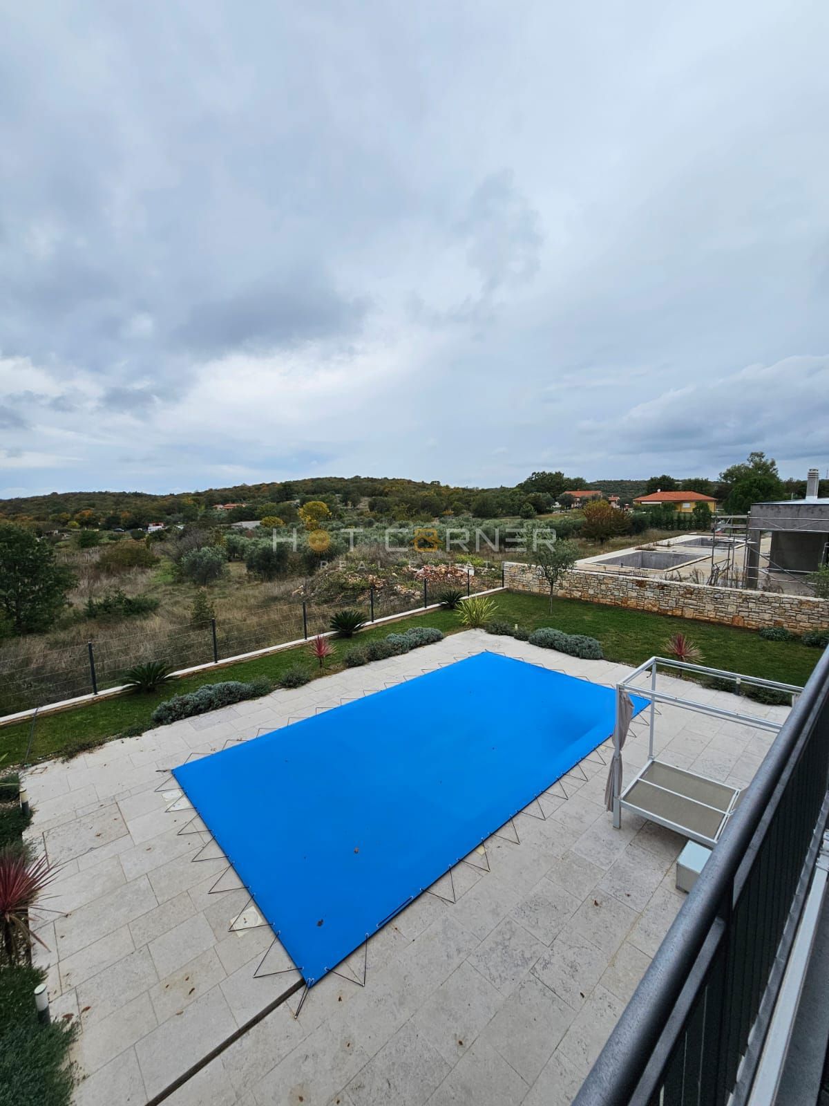 Moderna vila z bazenom in čudovitim razgledom blizu Rovinja