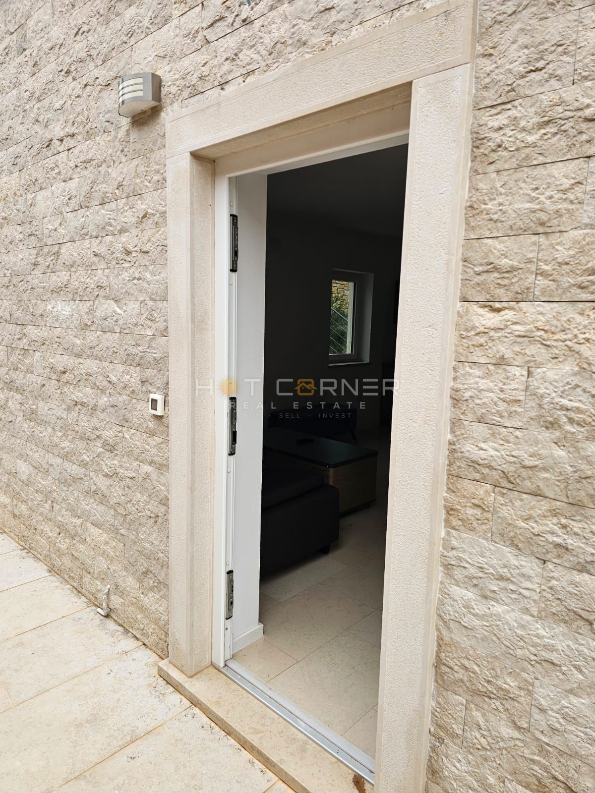 Moderna vila z bazenom in čudovitim razgledom blizu Rovinja