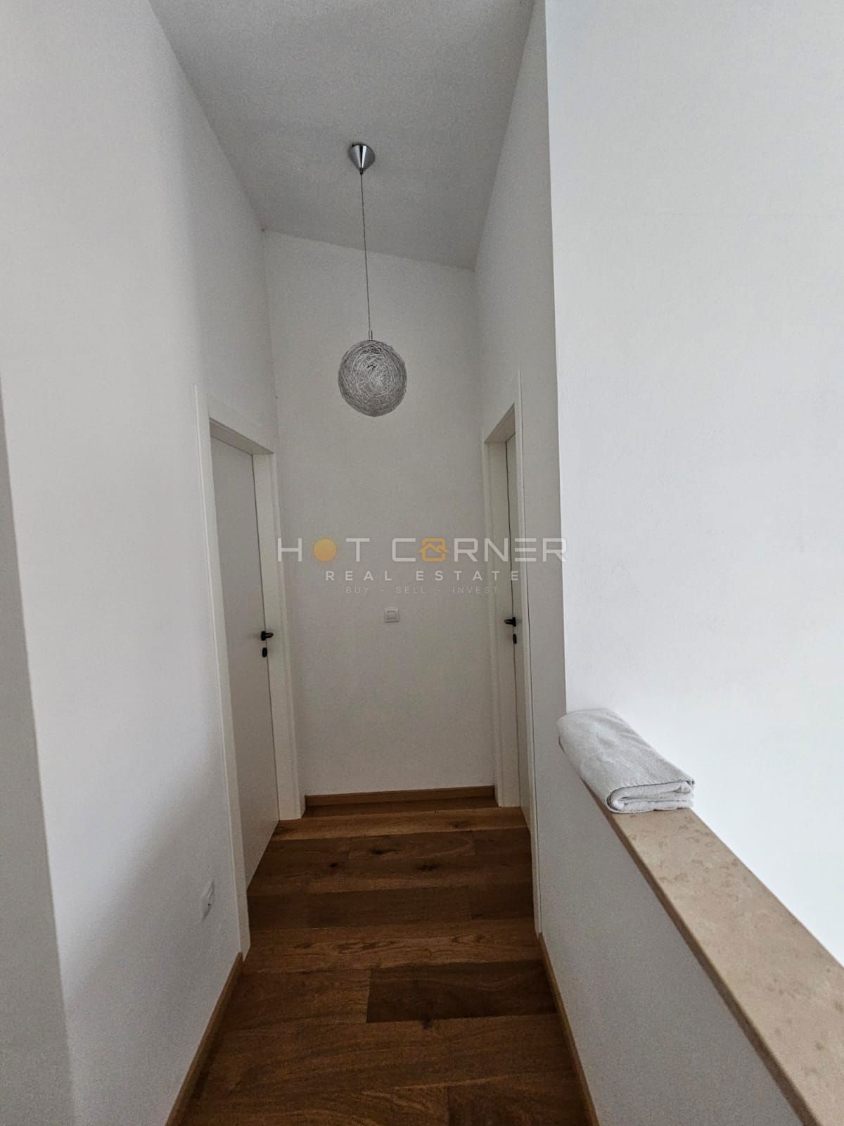 Moderna vila z bazenom in čudovitim razgledom blizu Rovinja