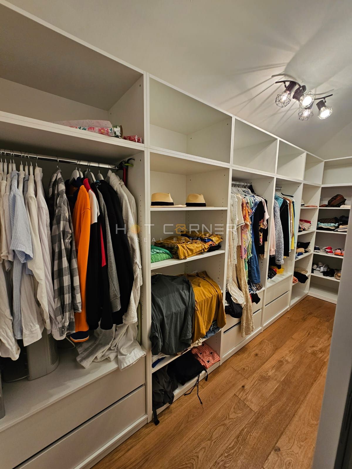 Moderna vila z bazenom in čudovitim razgledom blizu Rovinja