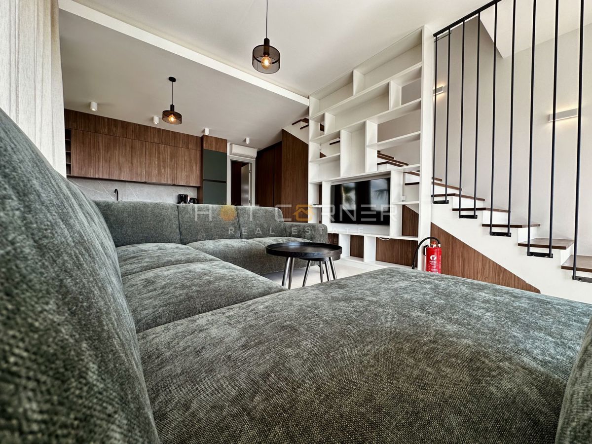 Luksuzna investicijska nepremičnina v medulinu, 3 hiše+čoln