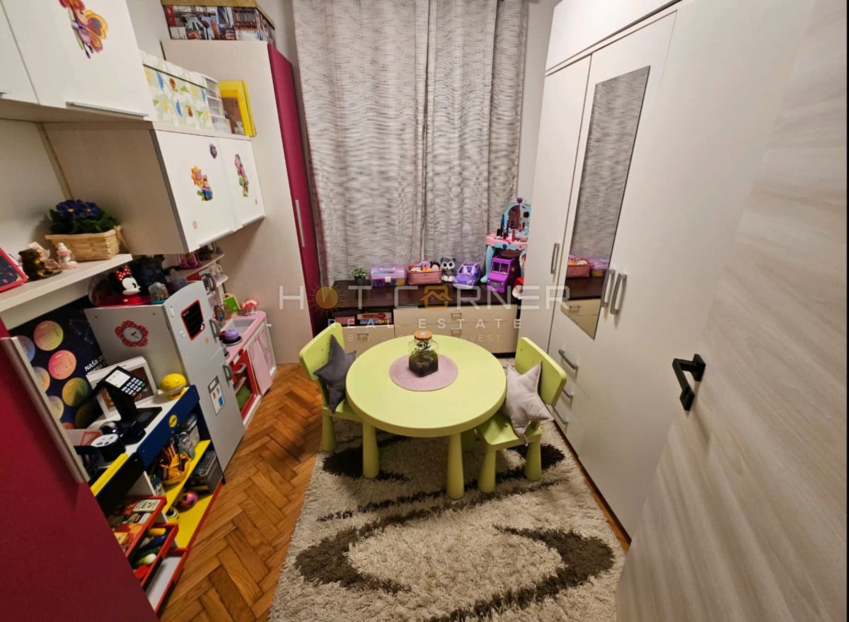 Stanovanje Centar, Pula, 60m2