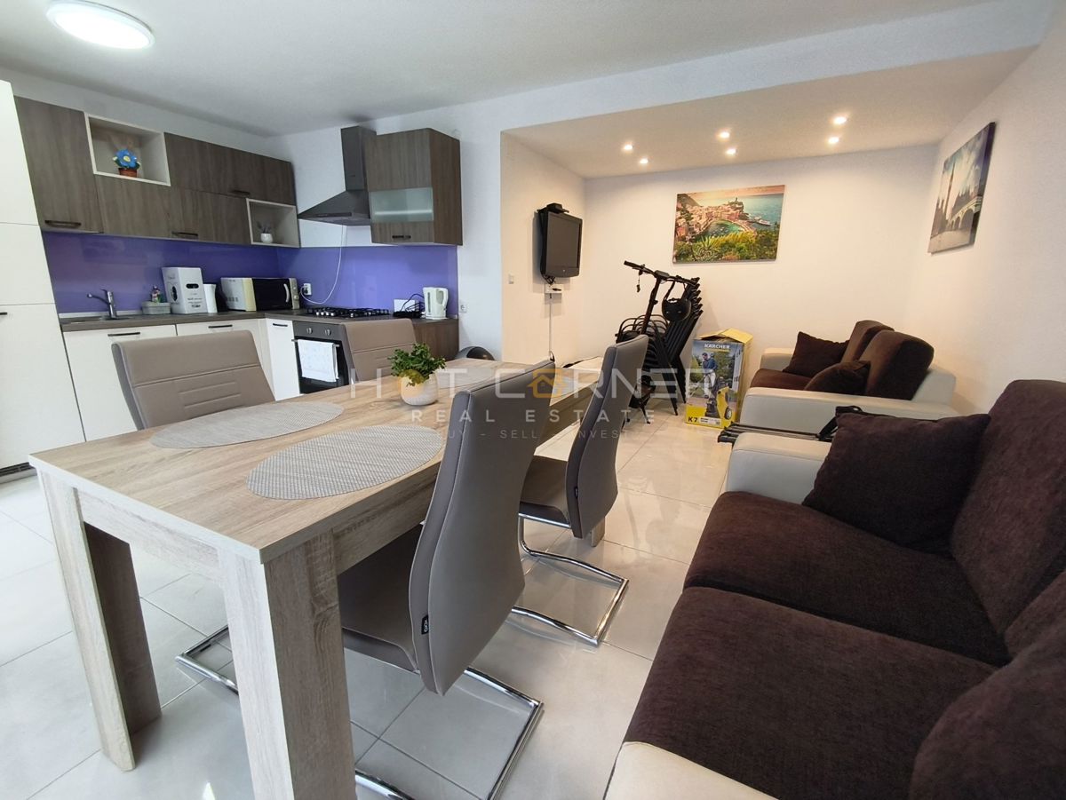 Stanovanje Centar, Pula, 60m2