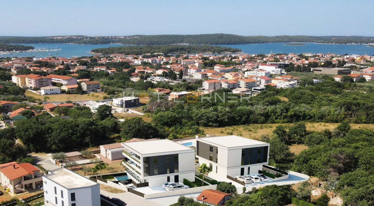 Pritlični luksuz z vrtom