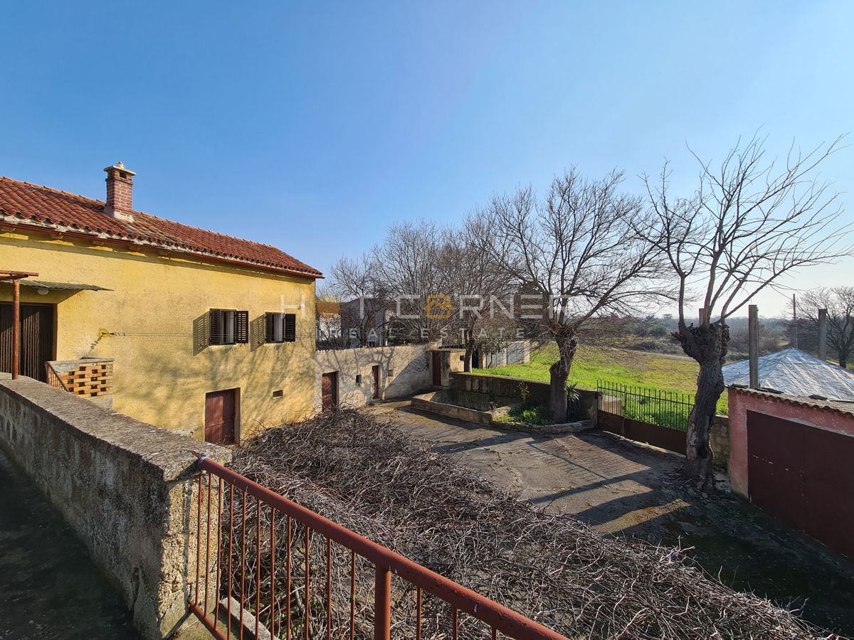 Hiša Svetvinčenat, 200m2