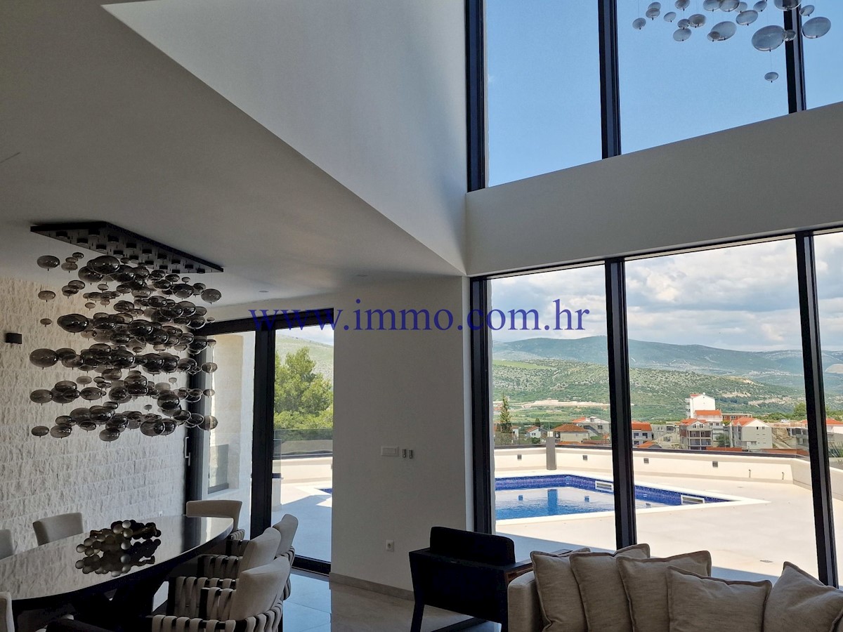 LUKSUZNA NOVA VILA Z BAZENOM NA OTOKU ČIOVO