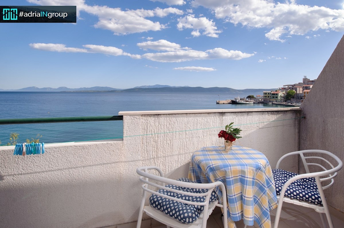 MAKARSKA // Igrane, 105m2 / TOP LOKACIJA / PRVA VRSTA DO MORJA - preberite opis / VIDEO V PRIPONKI