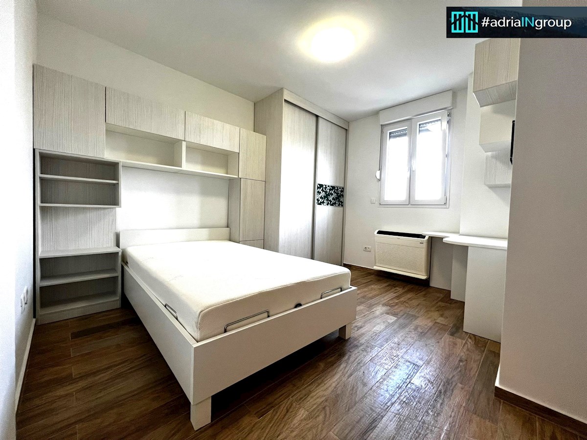Dugopolje, 4 sobno PENTHOUSE 174m2 // preberi opis / PRILOŽEN VIDEO