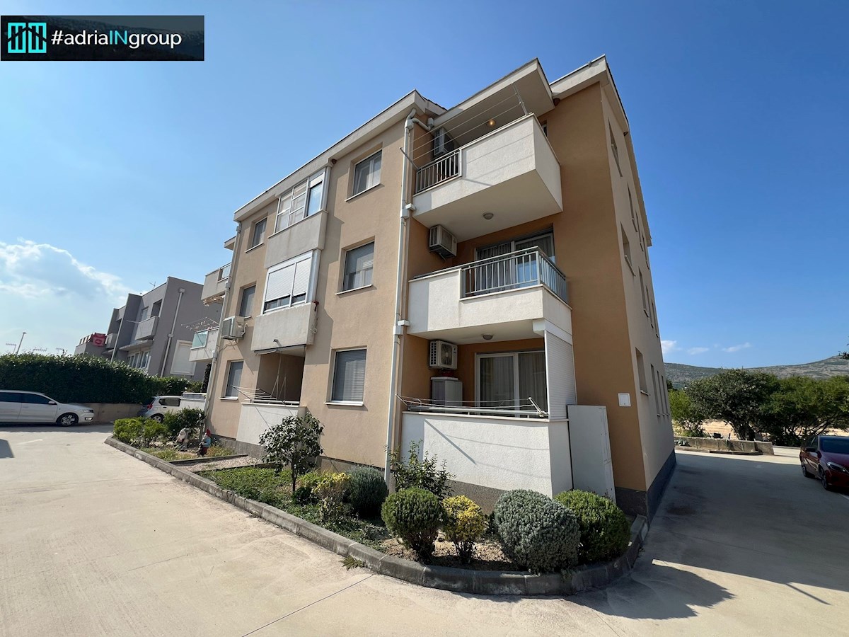 Dugopolje, 4 sobno PENTHOUSE 174m2 // preberi opis / PRILOŽEN VIDEO