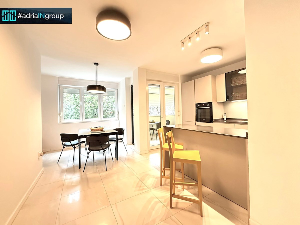 Marjan - Spinut / MODERN 3-SOBNI APARTMA / VRHUNSKA LOKACIJA / preberite opis - VIDEO