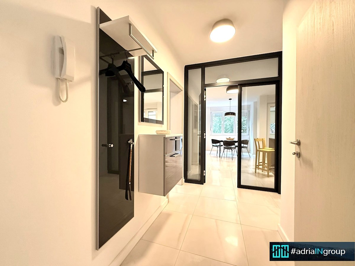 Marjan - Spinut / MODERN 3-SOBNI APARTMA / VRHUNSKA LOKACIJA / preberite opis - VIDEO