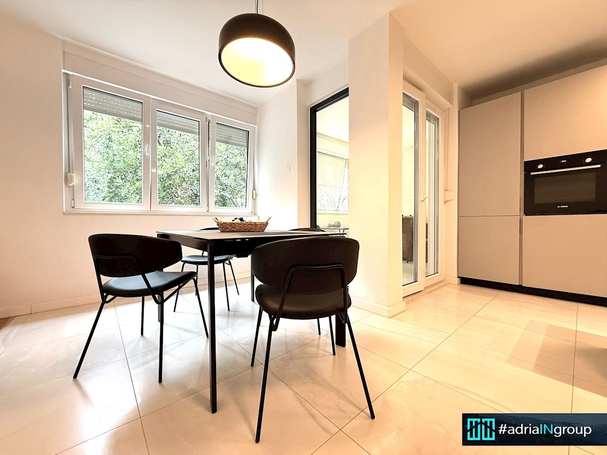 Marjan - Spinut / MODERN 3-SOBNI APARTMA / VRHUNSKA LOKACIJA / preberite opis - VIDEO