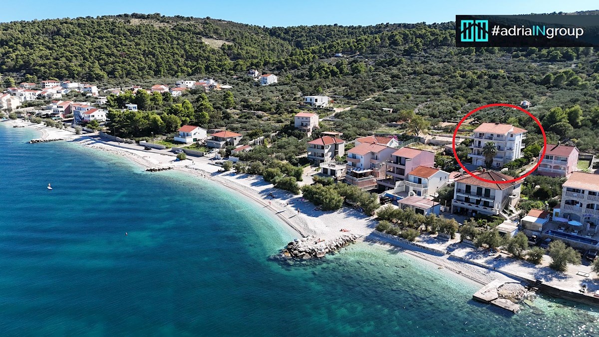 ČIOVO // Slatine, apartmajska hiša 50m od morja / pogled / preberi opis - video