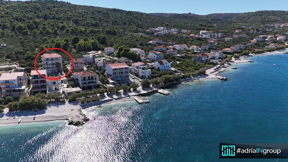 ČIOVO // Slatine, apartmajska hiša 50m od morja / pogled / preberi opis - video