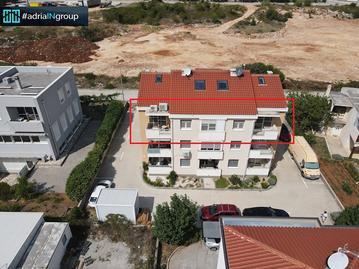 Dugopolje, 4 sobno PENTHOUSE 174m2 // preberi opis / PRILOŽEN VIDEO