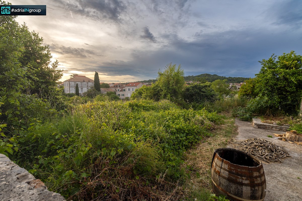 Stari Grad, PROJEKT Z DOVOLJENJI (zemljišče) cona A - PREBERITE OPIS - video