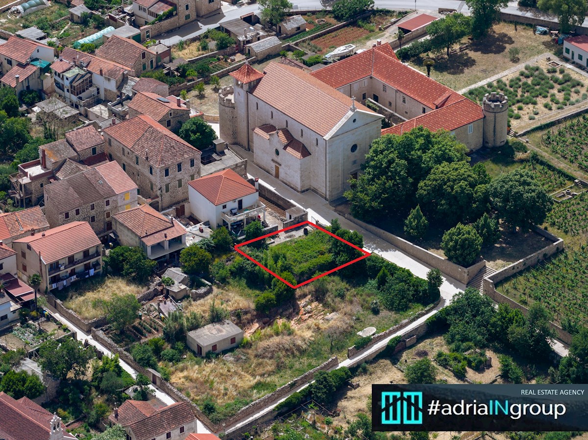 Stari Grad, PROJEKT Z DOVOLJENJI (zemljišče) cona A - PREBERITE OPIS - video
