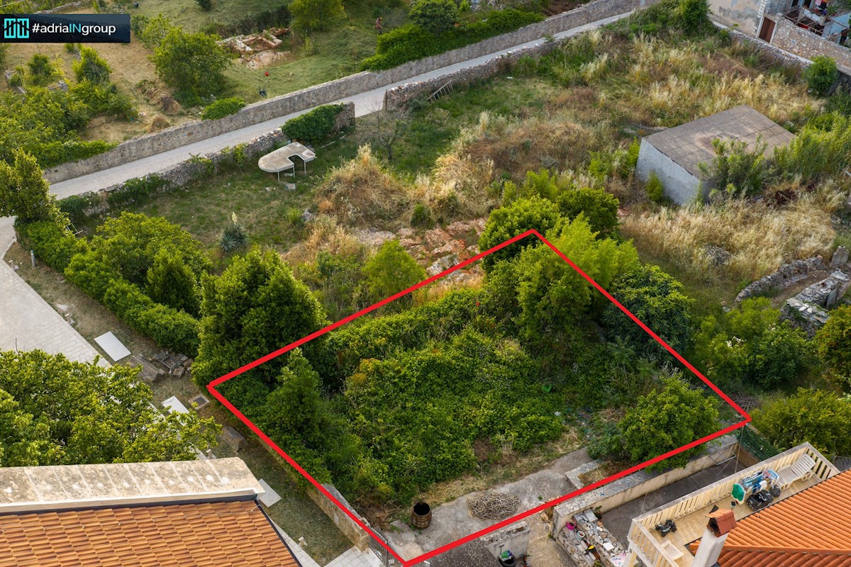 Stari Grad, PROJEKT Z DOVOLJENJI (zemljišče) cona A - PREBERITE OPIS - video