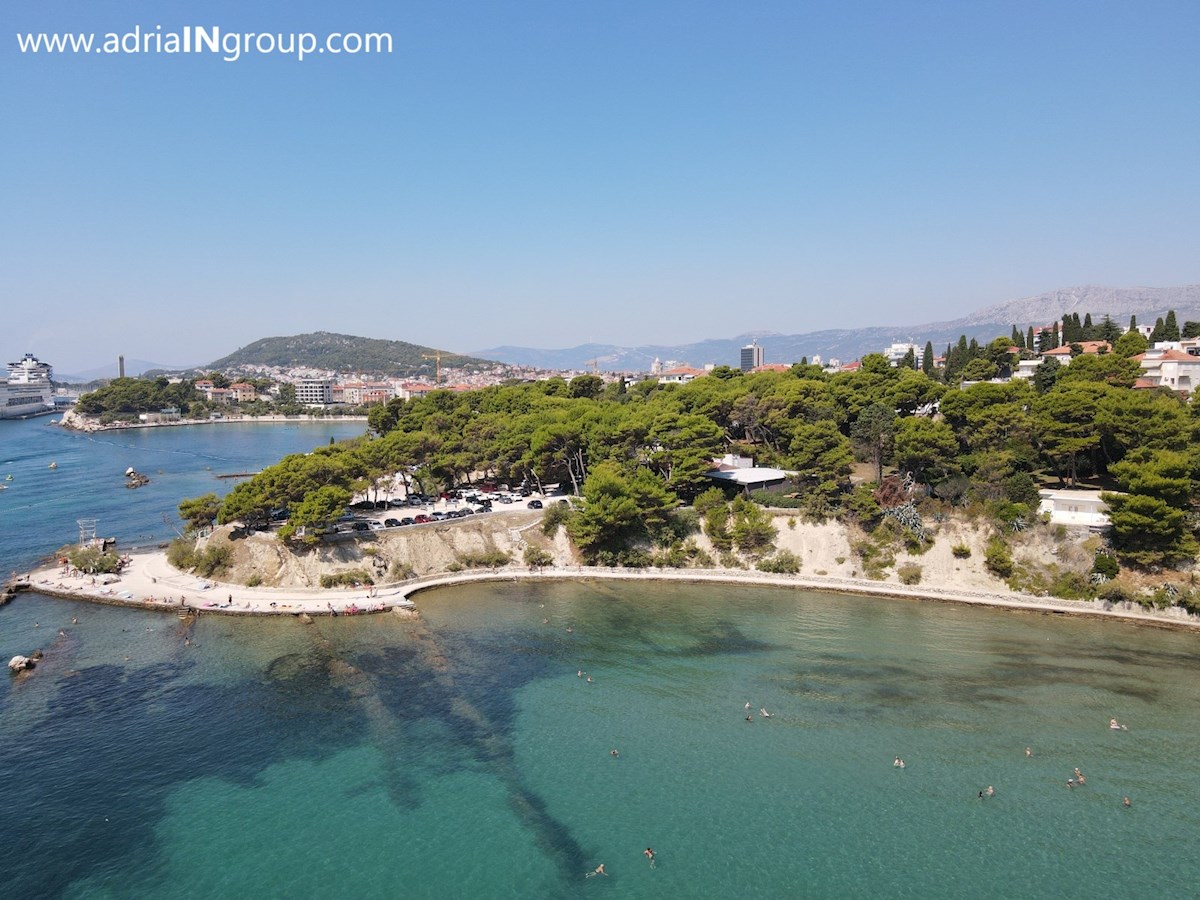 BAČVICE // LUKSUZNA VILA Z BAZENOM / video / preberi opis