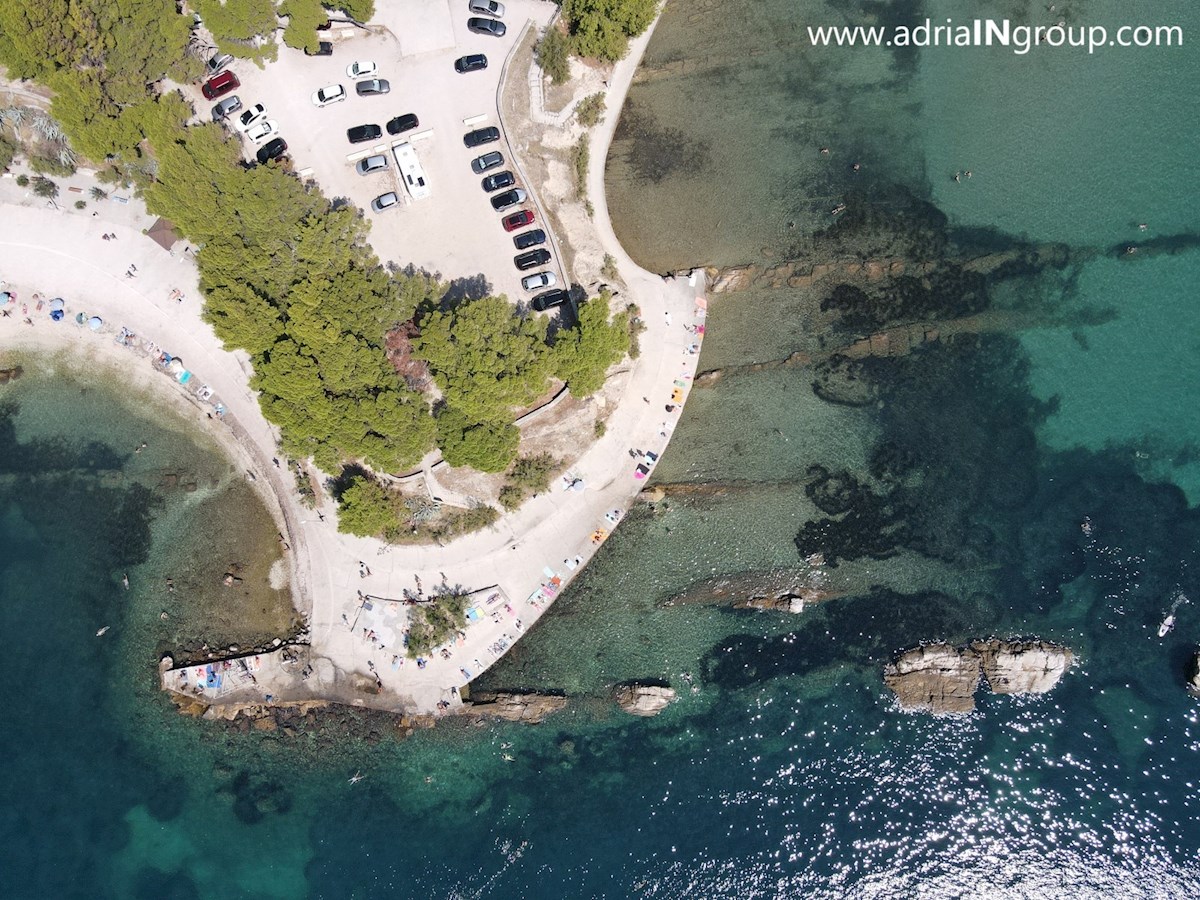 BAČVICE // LUKSUZNA VILA Z BAZENOM / video / preberi opis